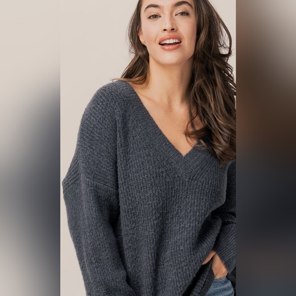 Oversized black sweater - Picture 3 of 4